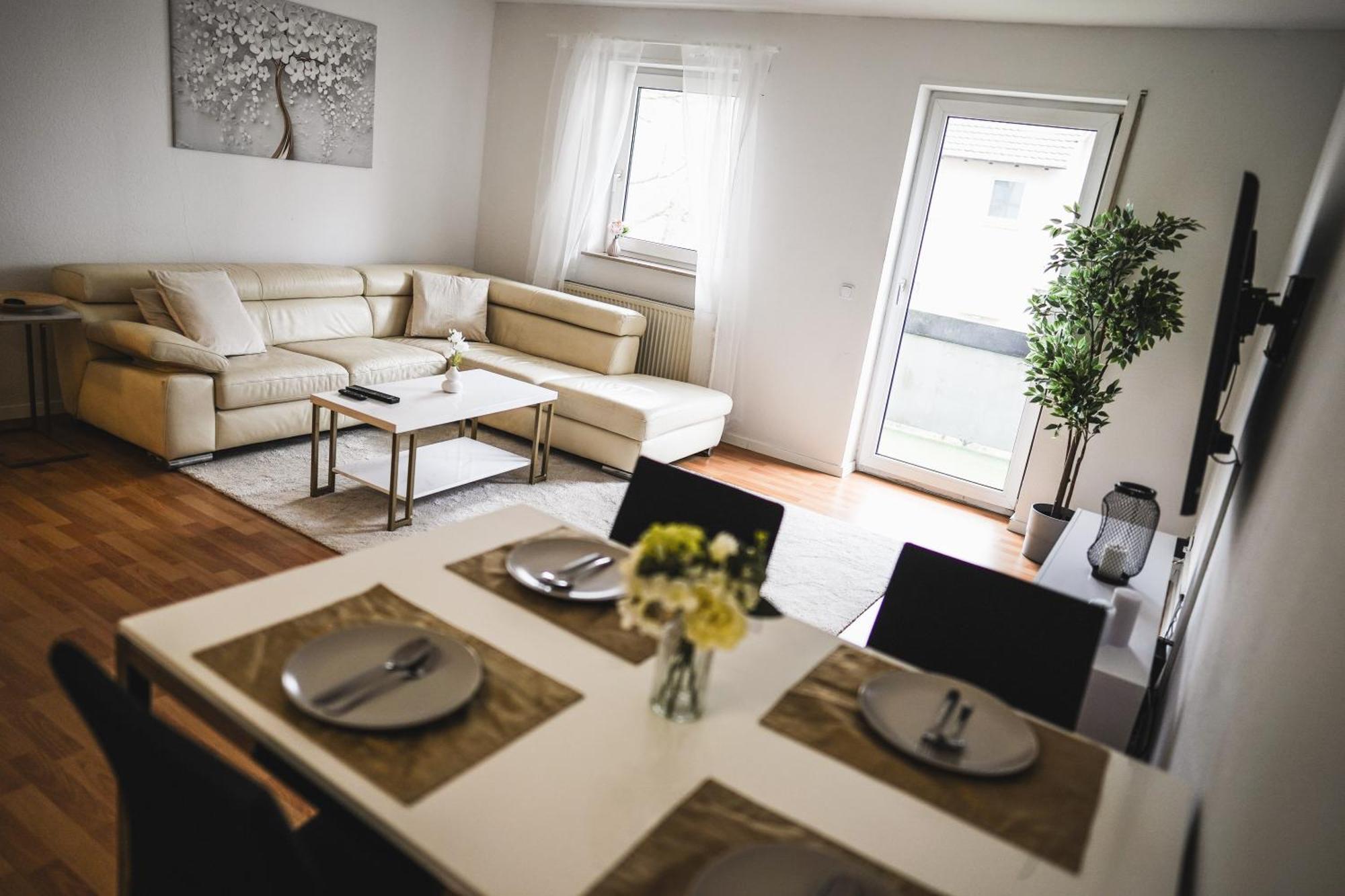 Moderne Ferienwohnung In Leimen Mit Balkon, Wehome Komfort Exterior foto